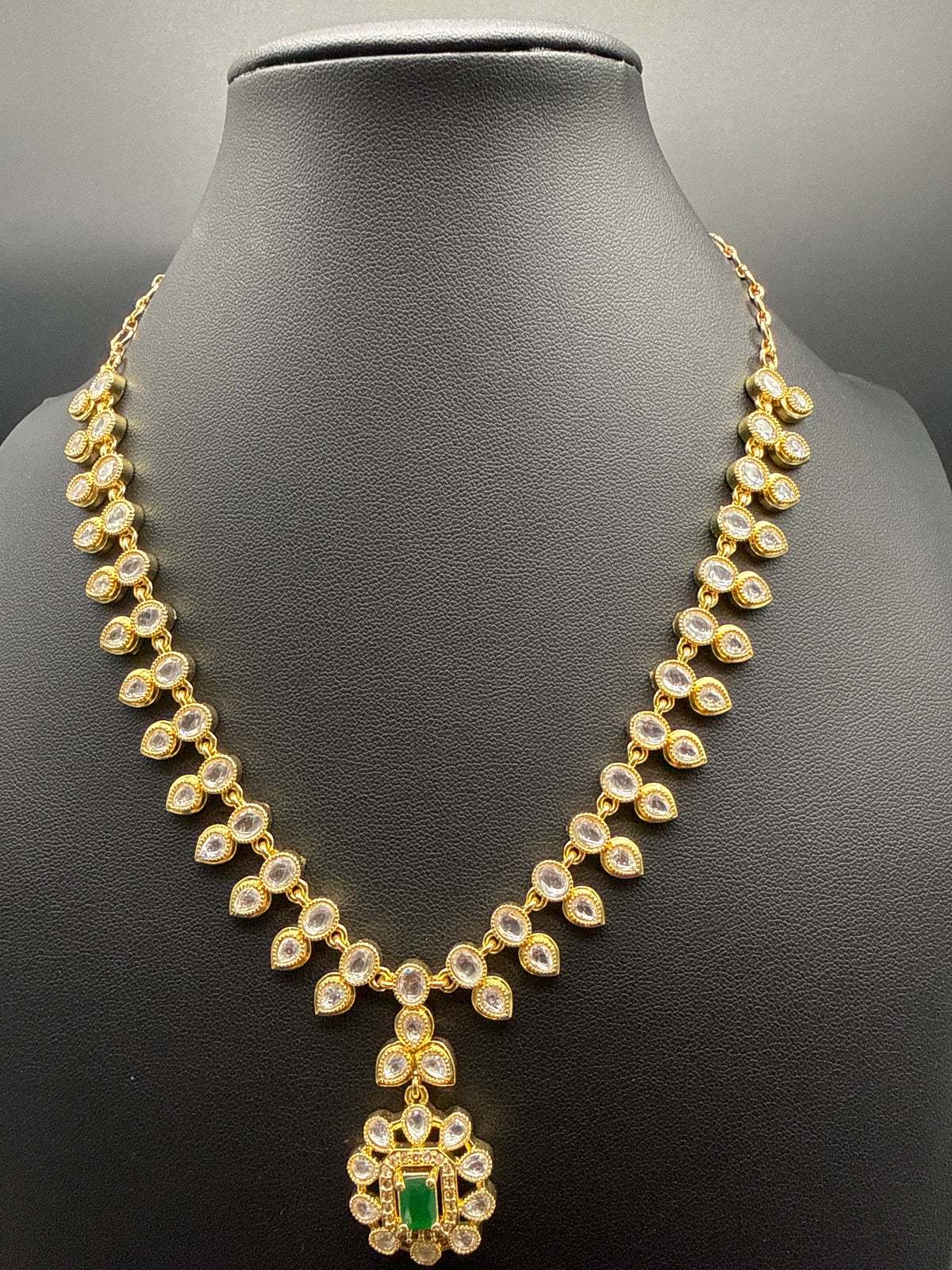Stone jewellery - green